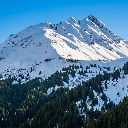 Avec Vue Sur La Montagne A - 20 M² *